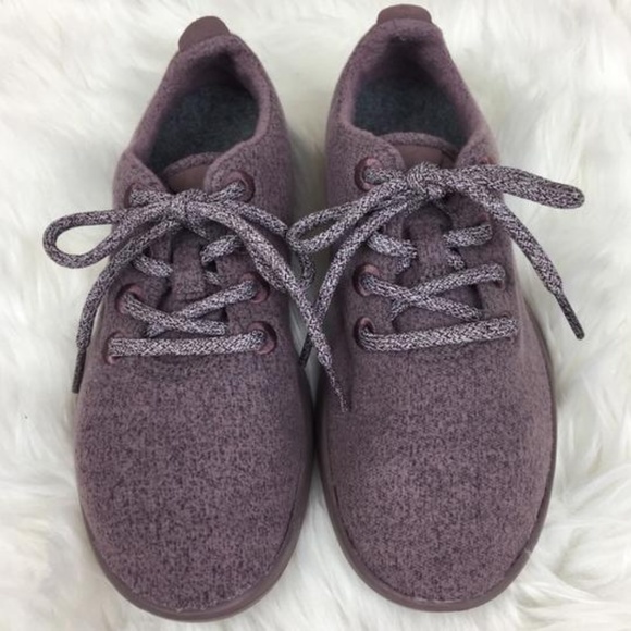 ❤️Host Pick❤️NWT RARE Purple Plum Runners - Picture 3 of 5
